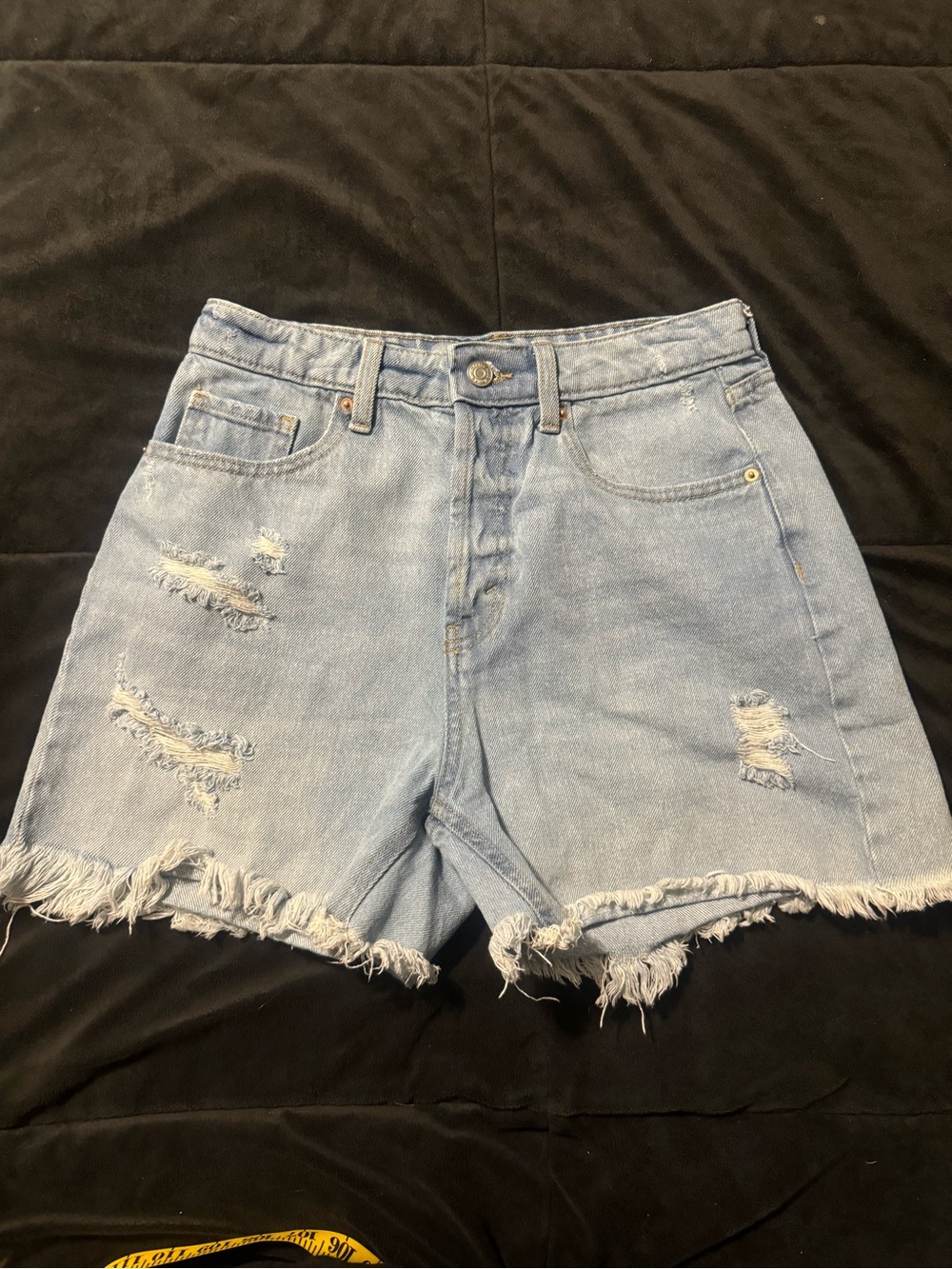 Wild Fable Distressed High Rise Denim Shorts Size 6 Light Wash
